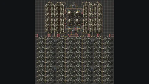 Efficiency-Modified Nilaus' 4-Reactor Nuclear Power Array (464 MW) preview